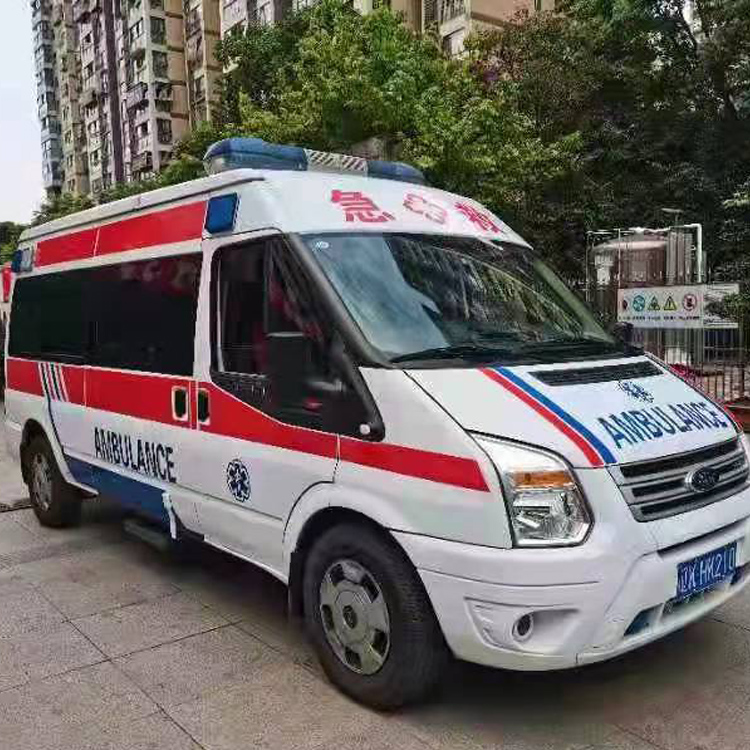 张家界长途救护车护送病人返乡